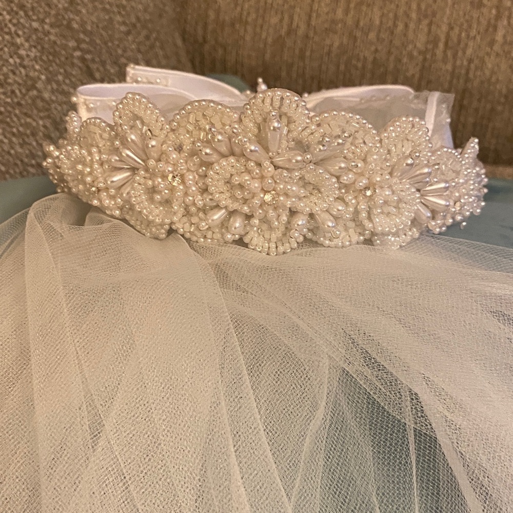 Elegant Beaded Bridal Vail, 36” with small ribbon trim, Bow on back.